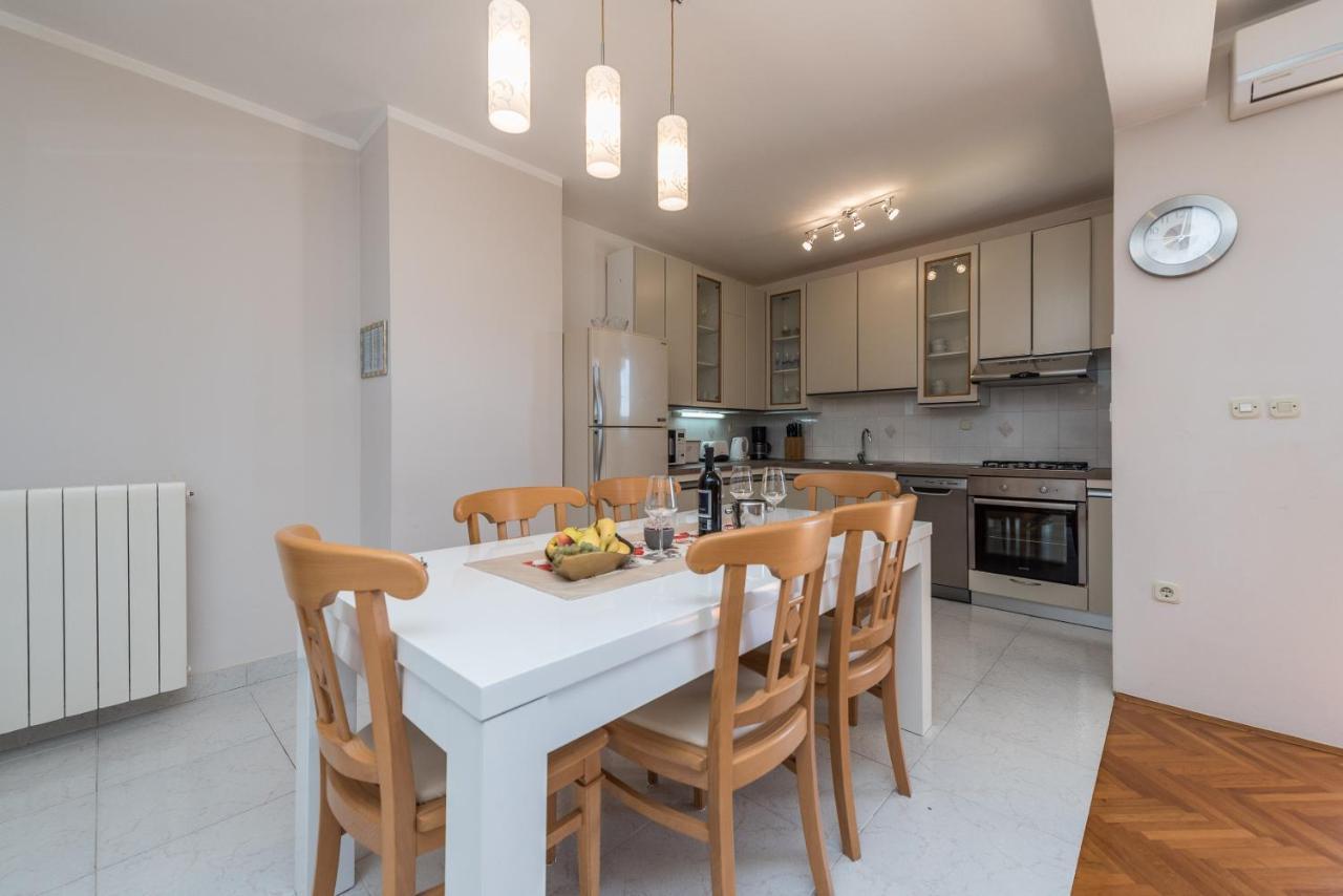 Stedi Apartment Lukoran Bagian luar foto