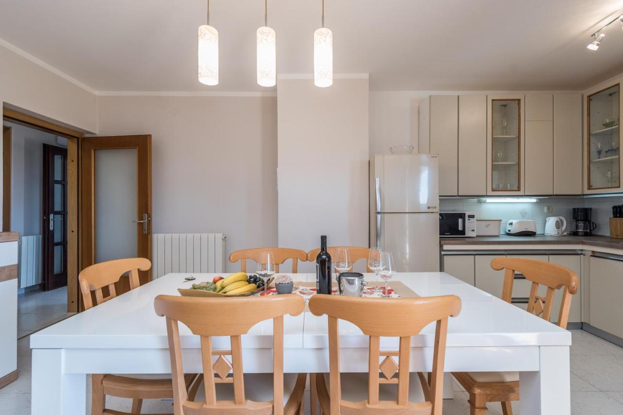Stedi Apartment Lukoran Bagian luar foto