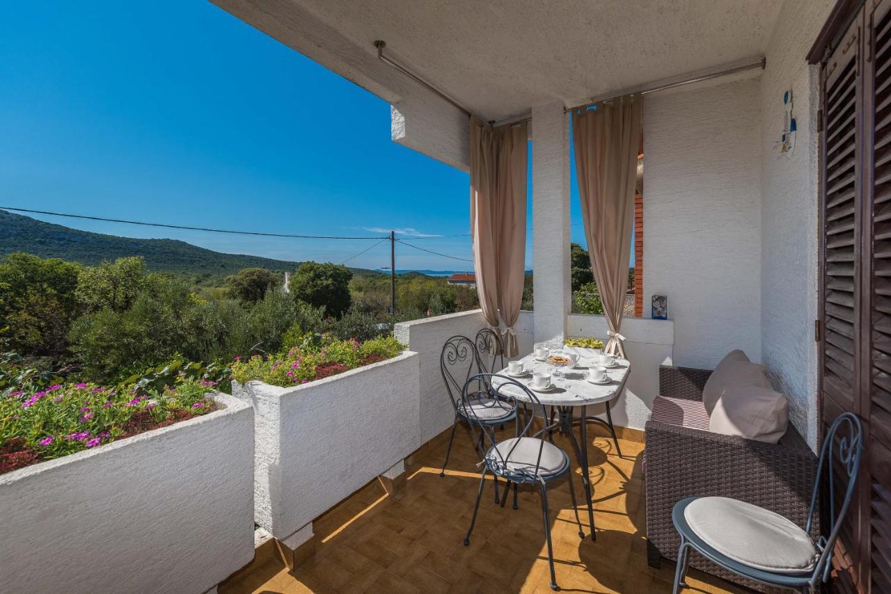 Stedi Apartment Lukoran Bagian luar foto