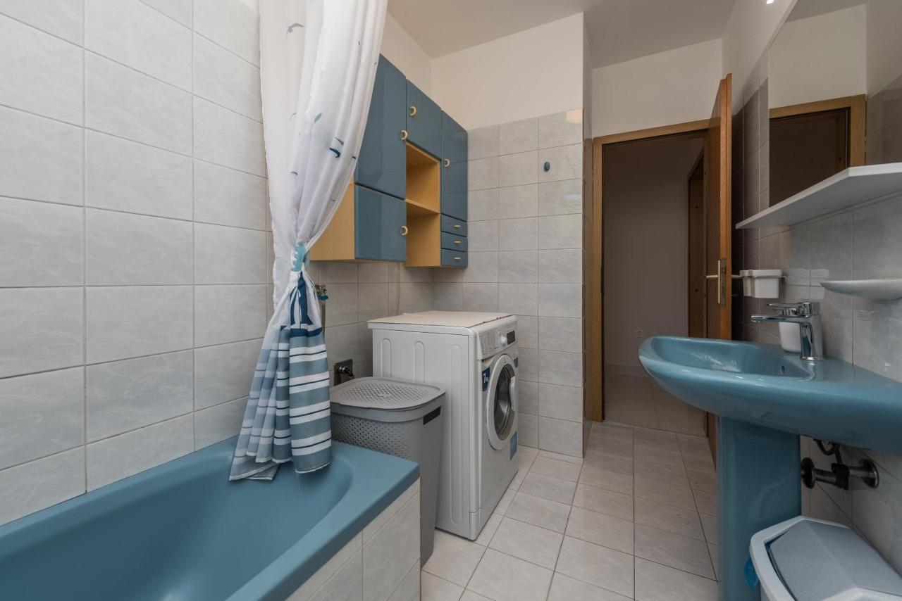 Stedi Apartment Lukoran Bagian luar foto
