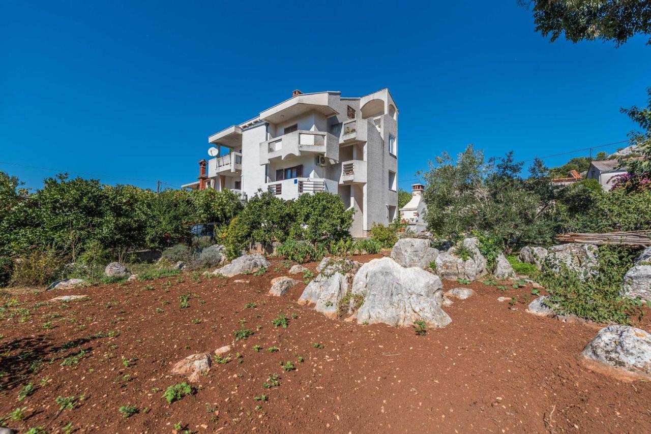 Stedi Apartment Lukoran Bagian luar foto