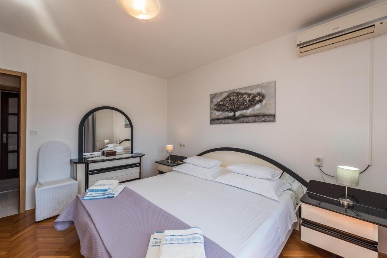 Stedi Apartment Lukoran Bagian luar foto