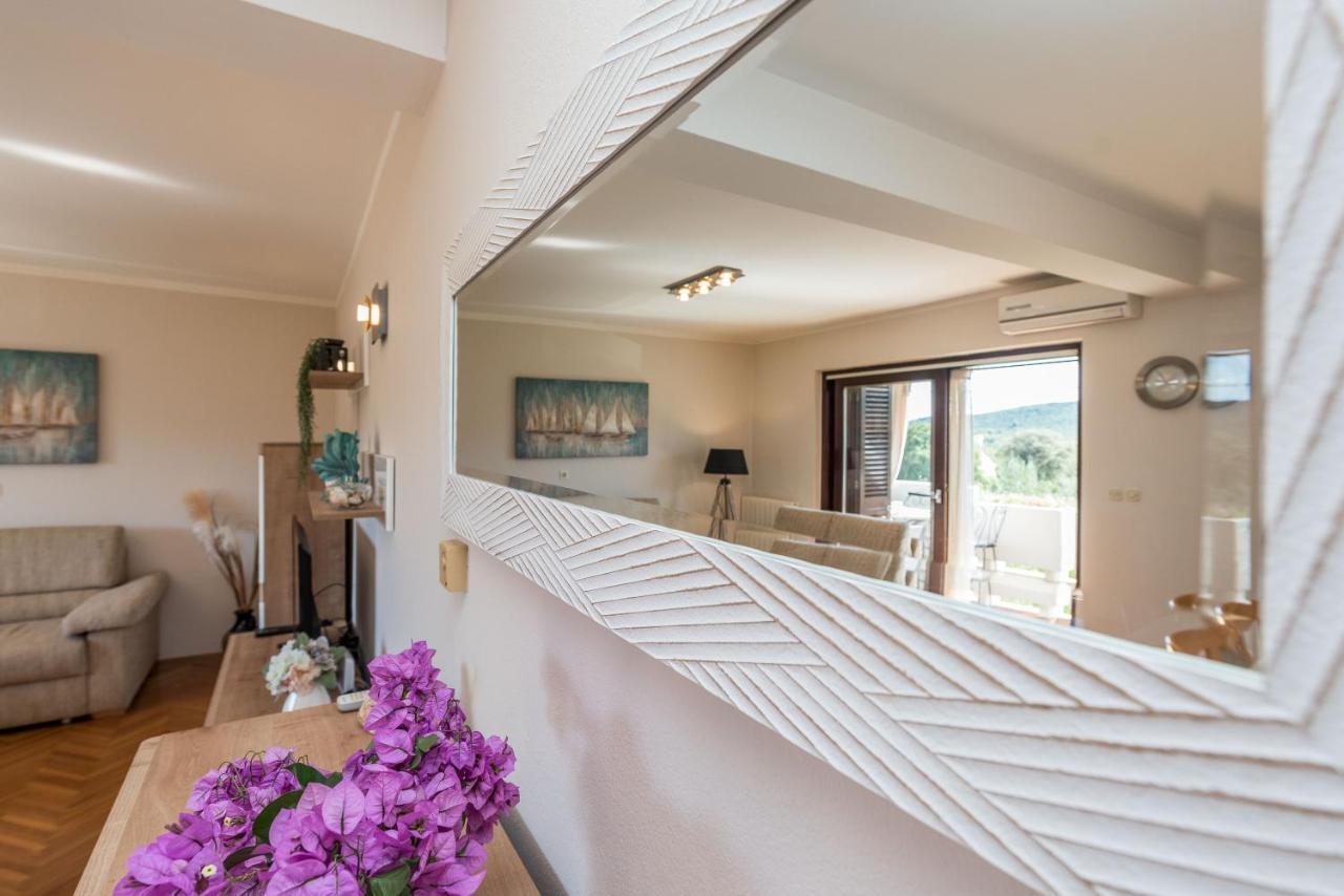 Stedi Apartment Lukoran Bagian luar foto