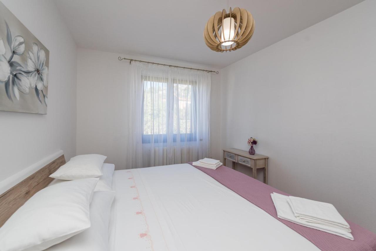 Stedi Apartment Lukoran Bagian luar foto