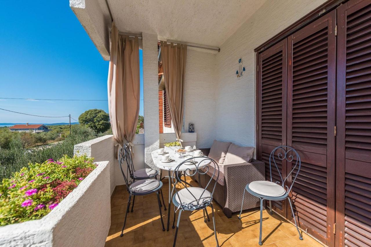 Stedi Apartment Lukoran Bagian luar foto