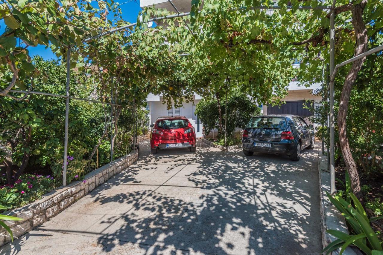 Stedi Apartment Lukoran Bagian luar foto